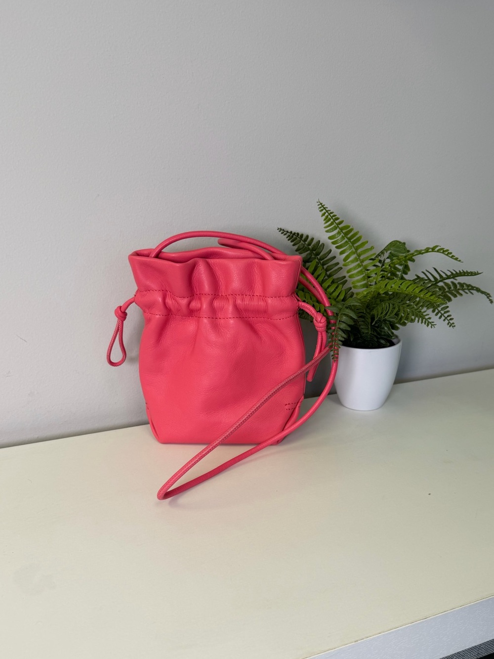 NWT J. Crew Lisbon drawstring bag in leather coral Bucket Crossbody Bag - Picture 2 of 6